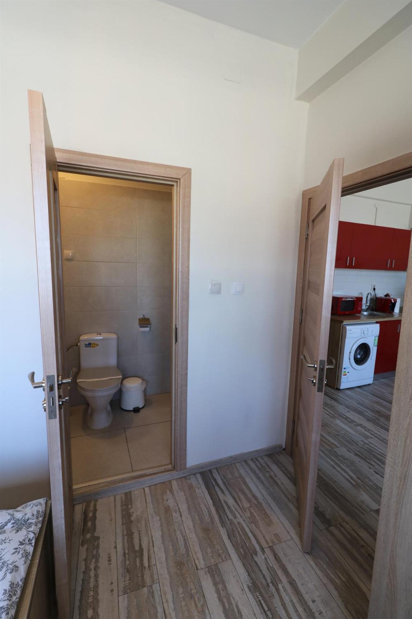 Charming Cozy Apartment - Old Town - Free Minibar Bukares Bagian luar foto