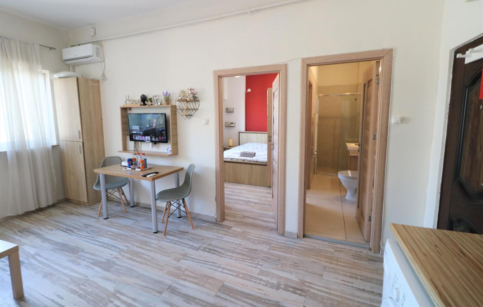 Charming Cozy Apartment - Old Town - Free Minibar Bukares Bagian luar foto