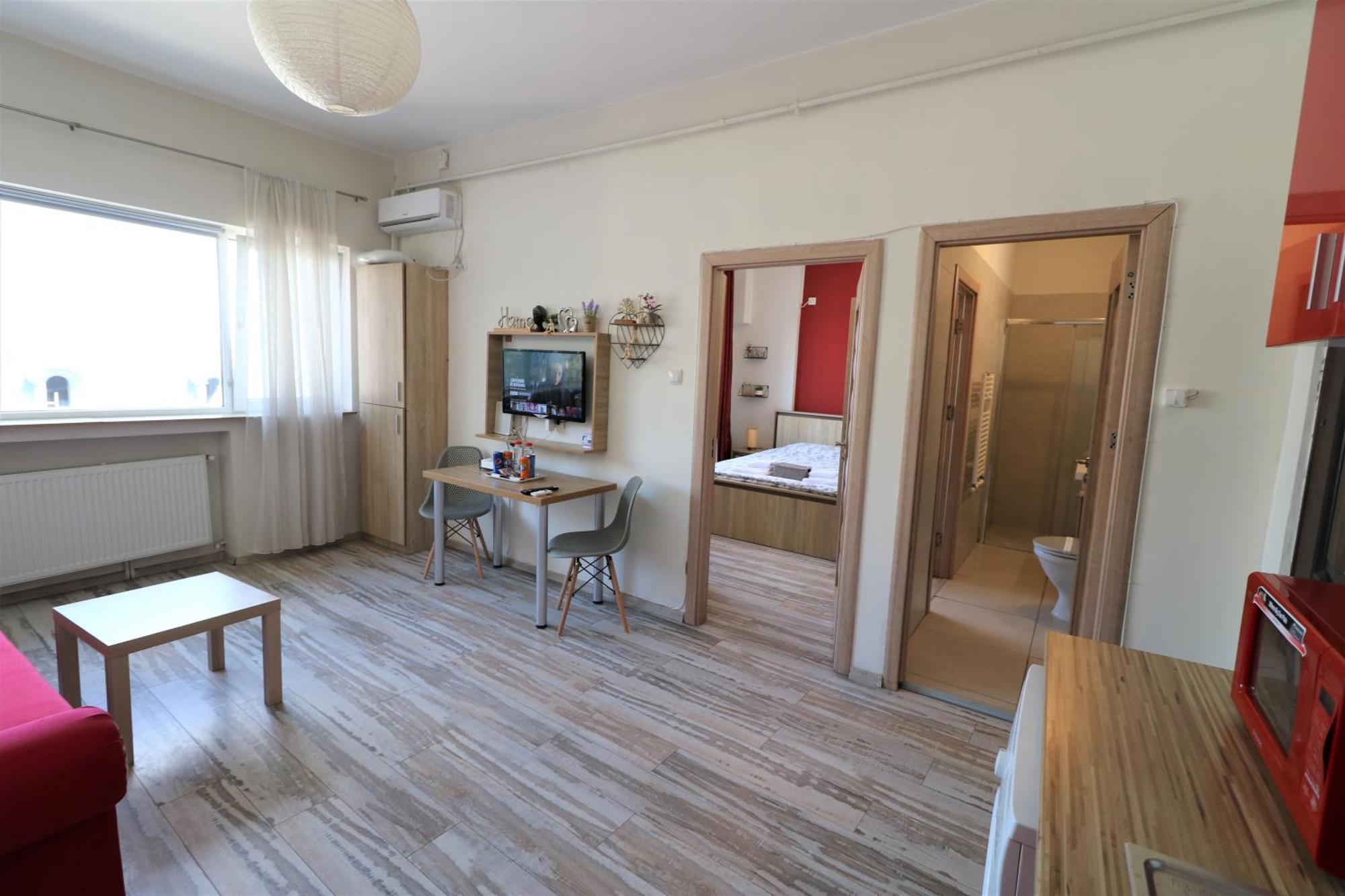 Charming Cozy Apartment - Old Town - Free Minibar Bukares Bagian luar foto